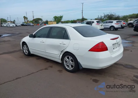 2007 Honda Accord 2.4 Se из США, поврежденный, VIN JHMCM56377C020690